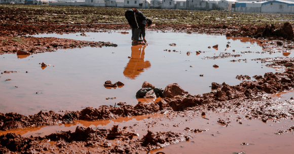 Water Purifier Bottles vs. Filtration Straws – The Clear Winner for Comprehensive Travel Hydration - Water to Go